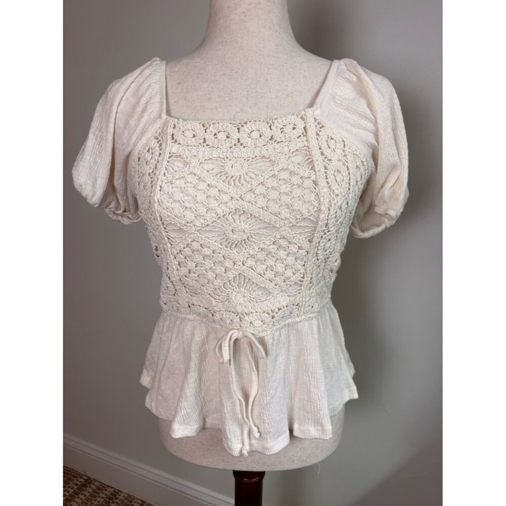 Thread & Clover Cream Crochet bust blouse S